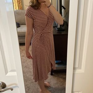 Cute rusty pink colored midi dress